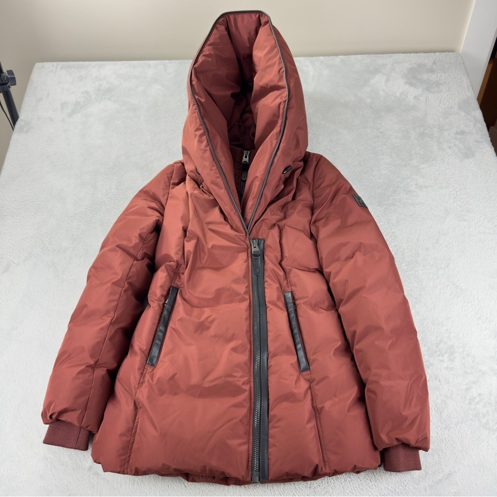 Mackage Women's Sz Small Adali-NFR 90% Duck Down, 10% Feathers  Duck Down Puffer